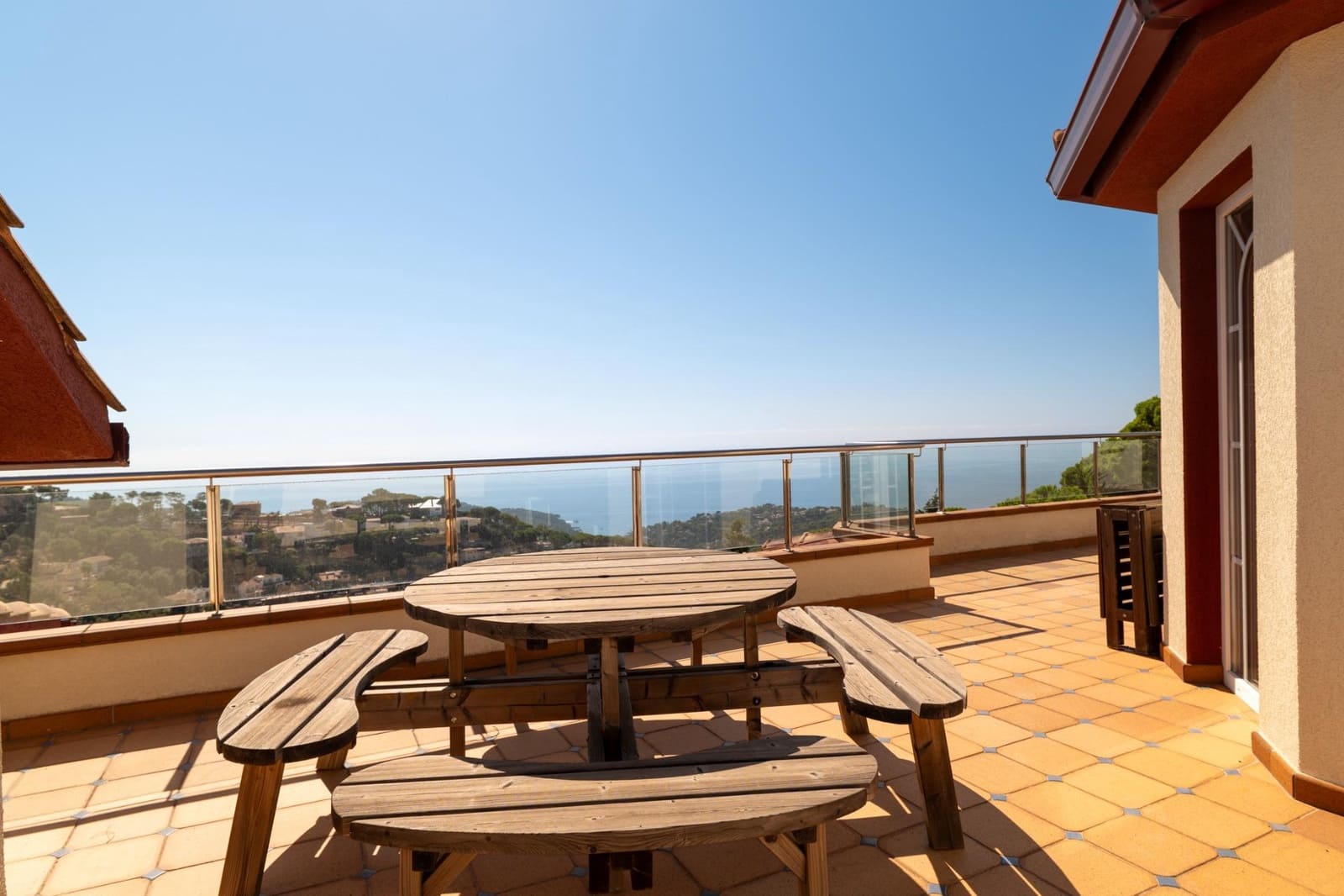 4 bedroom Villa for sale in Lloret de Mar with pool garage - € 970,000 (Ref: 10067998)