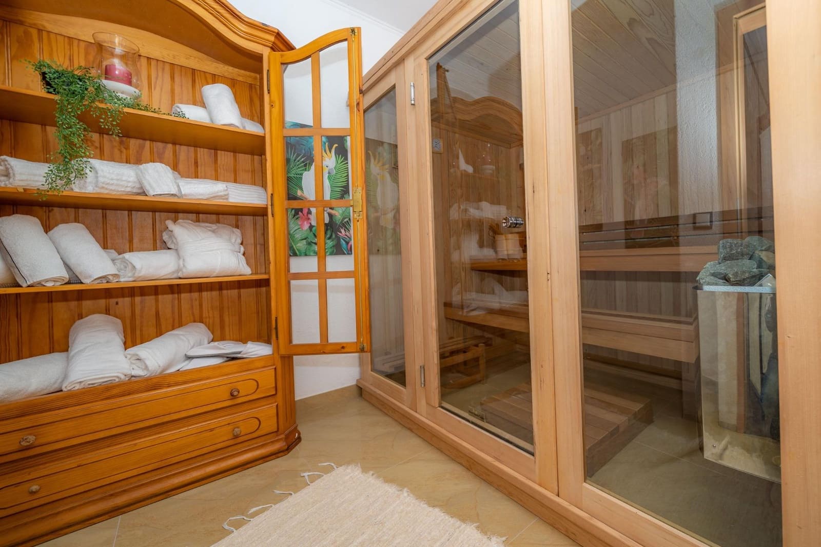 4 bedroom Villa for sale in Lloret de Mar with pool garage - € 970,000 (Ref: 10067998)