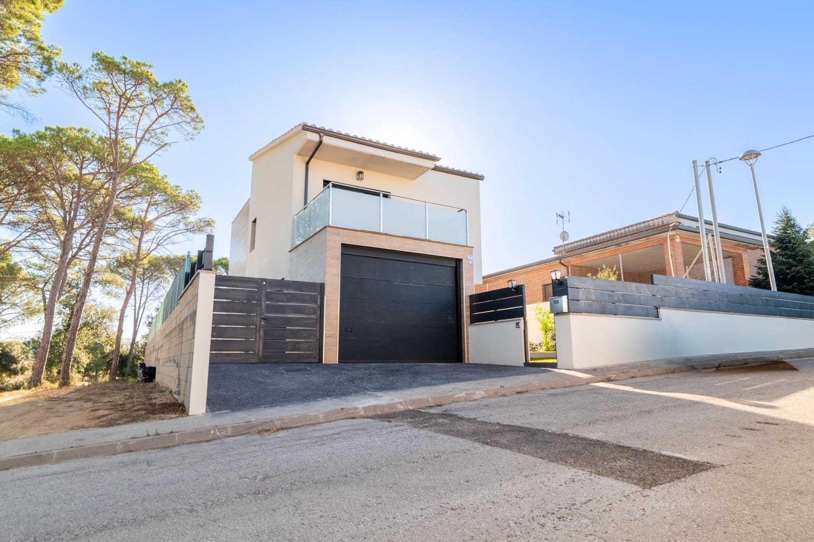3 bedroom Villa for sale in Caldes de Malavella with pool garage - € 490,000 (Ref: 10091187)