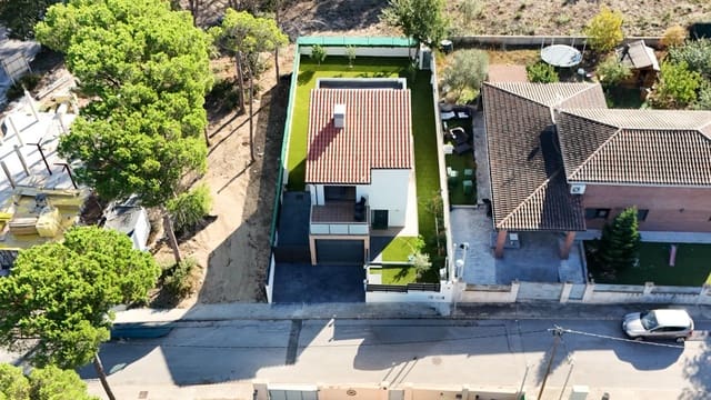 3 bedroom Villa for sale in Caldes de Malavella with pool garage - € 490,000 (Ref: 10091187)