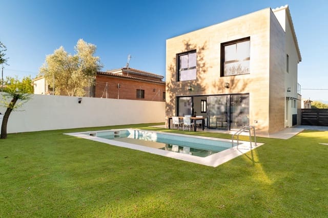 3 bedroom Villa for sale in Caldes de Malavella with pool garage - € 490,000 (Ref: 10091187)