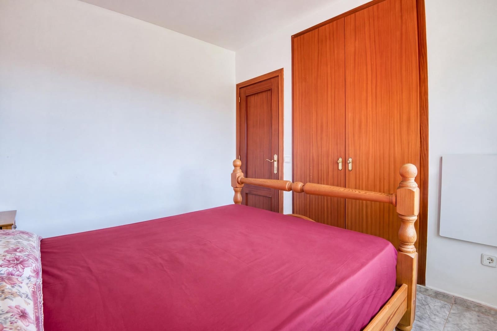 3 bedroom Villa for sale in Santa Cristina d'Aro with pool - € 285,000 (Ref: 10111780)
