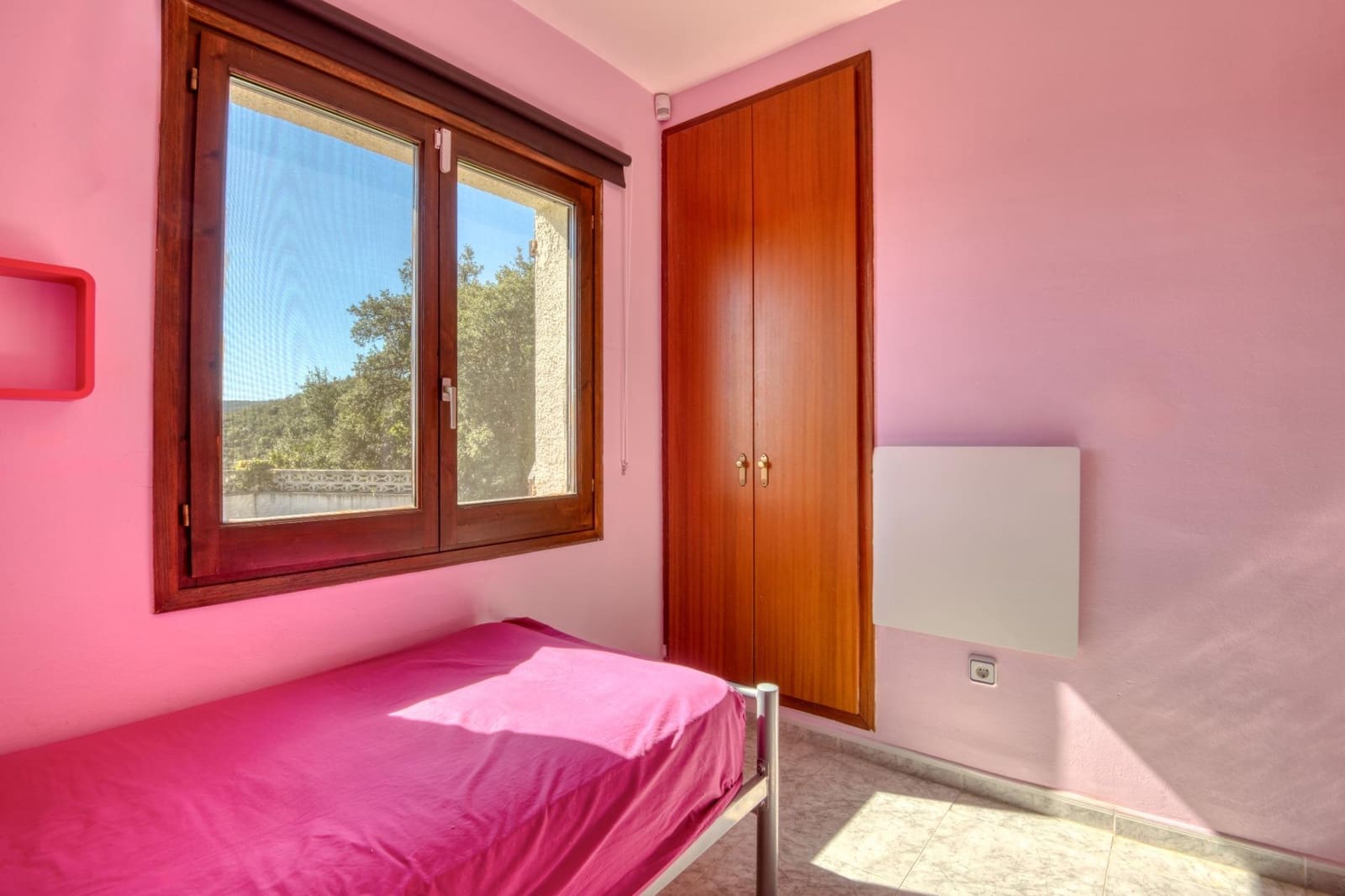 3 bedroom Villa for sale in Santa Cristina d'Aro with pool - € 285,000 (Ref: 10111780)