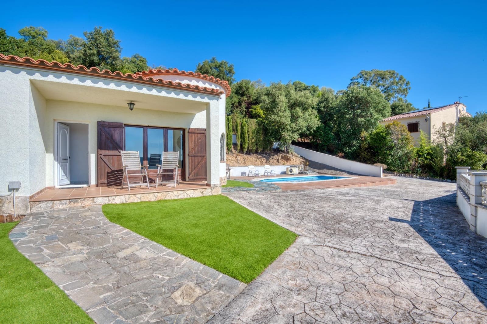3 bedroom Villa for sale in Santa Cristina d'Aro with pool - € 285,000 (Ref: 10111780)