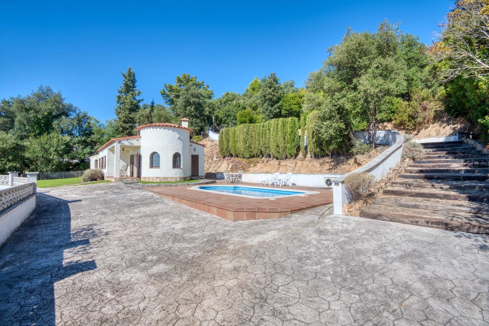 3 bedroom Villa for sale in Santa Cristina d'Aro with pool - € 285,000 (Ref: 10111780)
