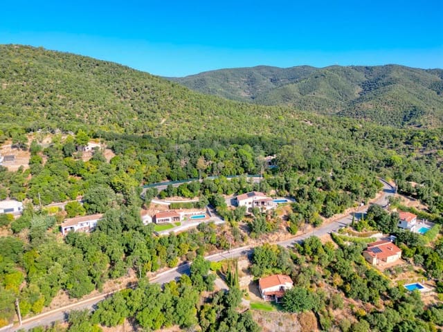 3 makuuhuone Huvila myytävänä paikassa Santa Cristina d'Aro mukana uima-altaan - 285 000 € (Ref: 10111780)