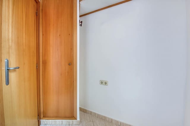 2 soveværelse Lejlighed til salg i Sant Feliu de Guíxols med garage - € 192.000 (Ref: 10133410)