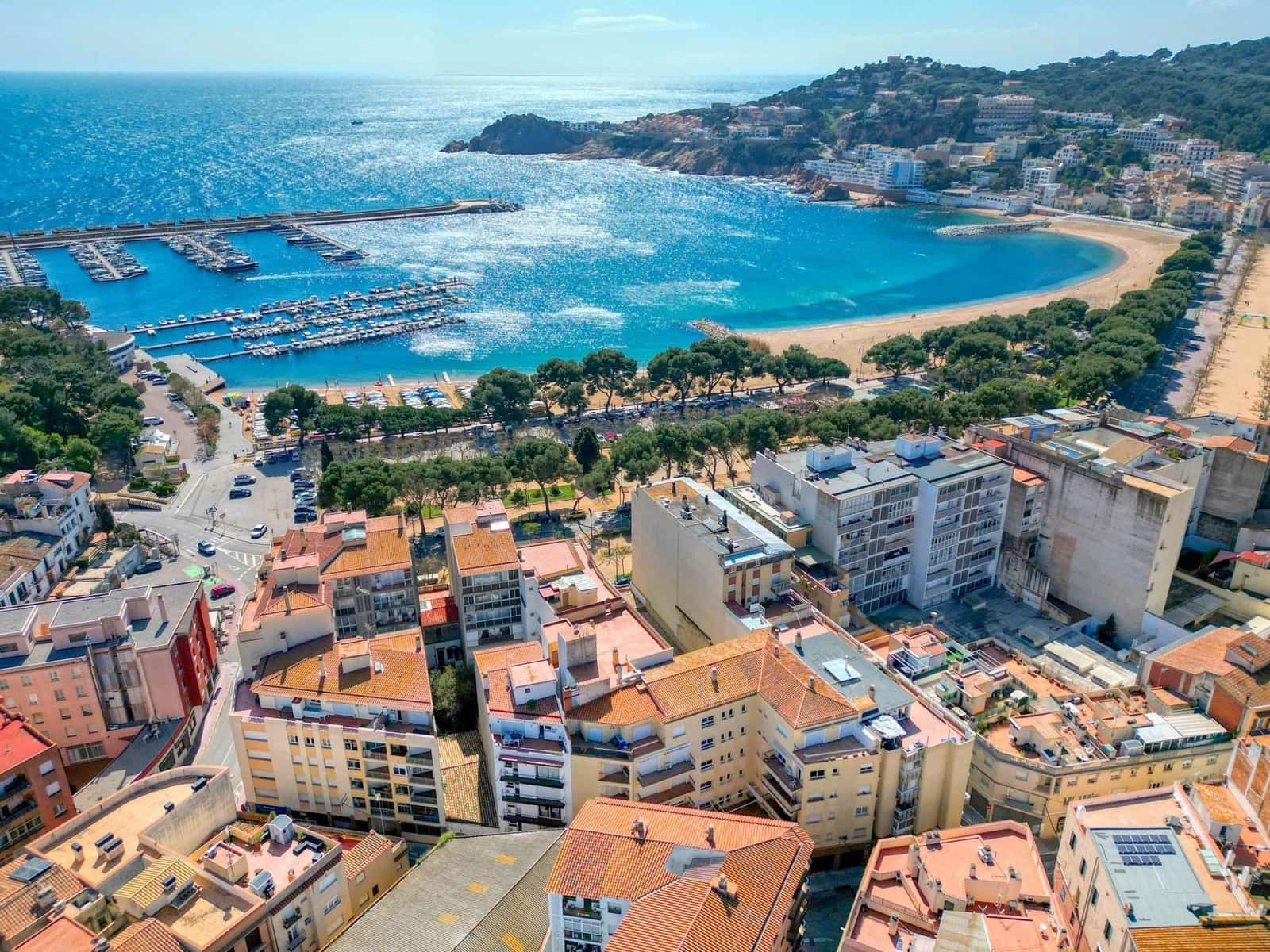 2 soveværelse Lejlighed til salg i Sant Feliu de Guixols med garage - € 192.000 (Ref: 10133410)