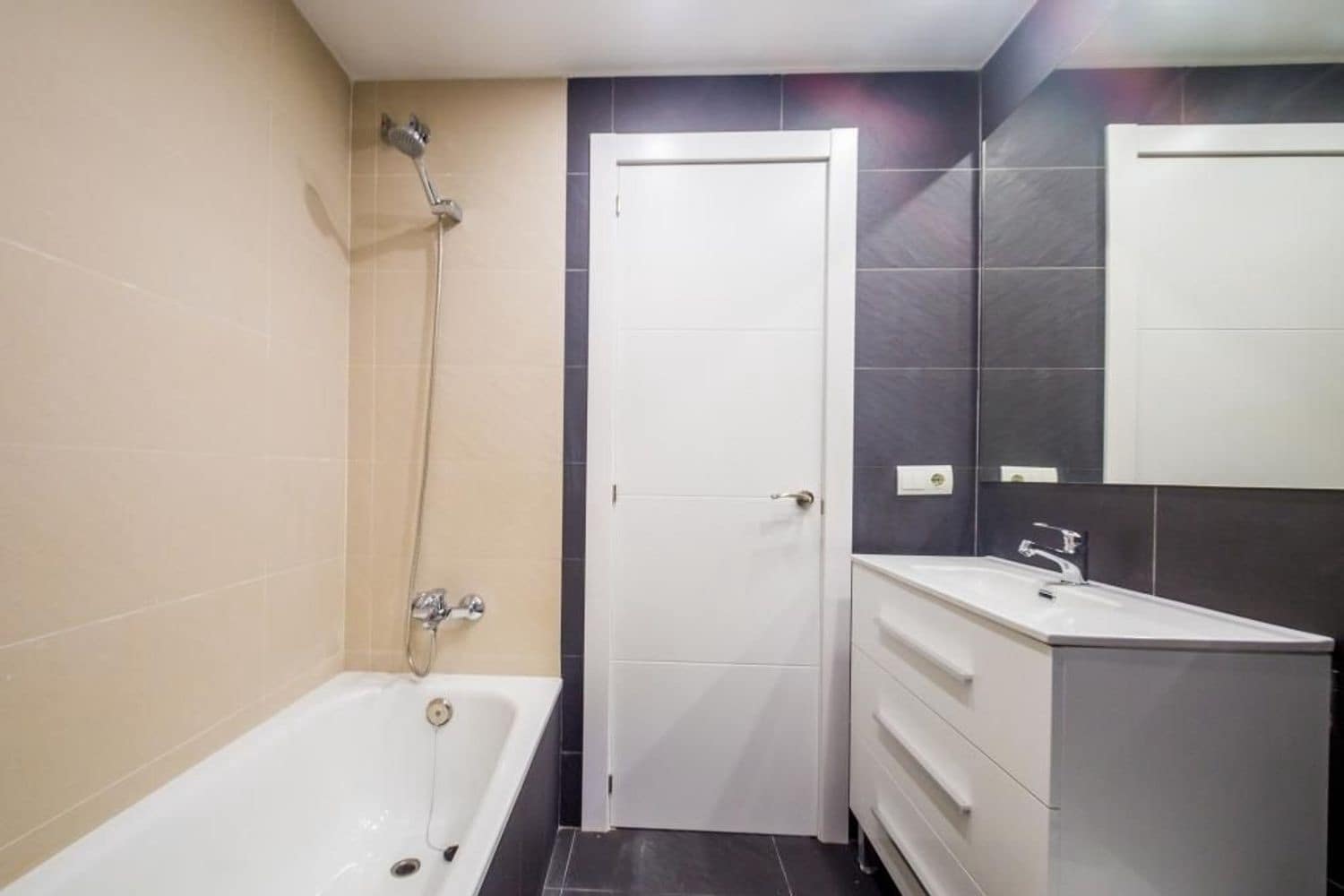 3 soverom Leilighet til salgs i Palamos - € 355 000 (Ref: 9101002)