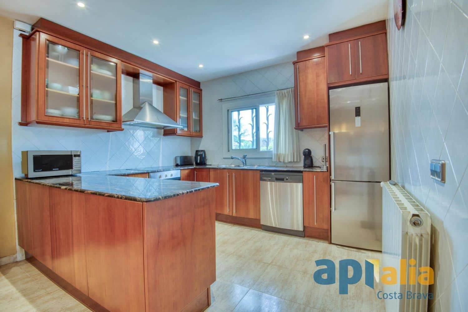 3 sypialnia Willa na sprzedaż w Santa Cristina d'Aro z garażem - 450 000 € (Ref: 9101004)