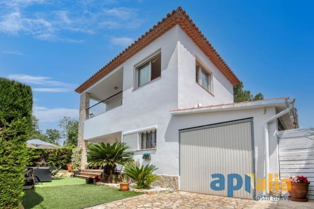 3 sypialnia Willa na sprzedaż w Santa Cristina d'Aro z garażem - 435 000 € (Ref: 9101004)