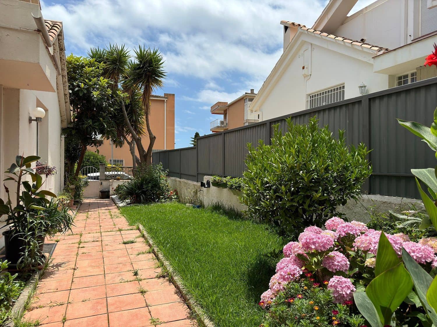 4 soveværelse Villa til salg i Platja d'Aro - € 450.000 (Ref: 9101010)