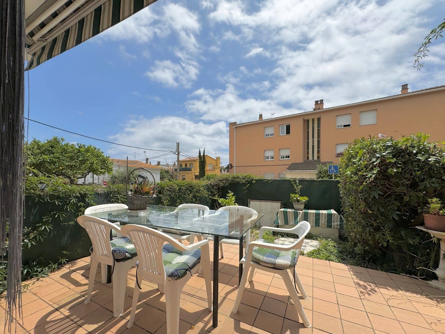 4 soveværelse Villa til salg i Platja d'Aro - € 450.000 (Ref: 9101010)