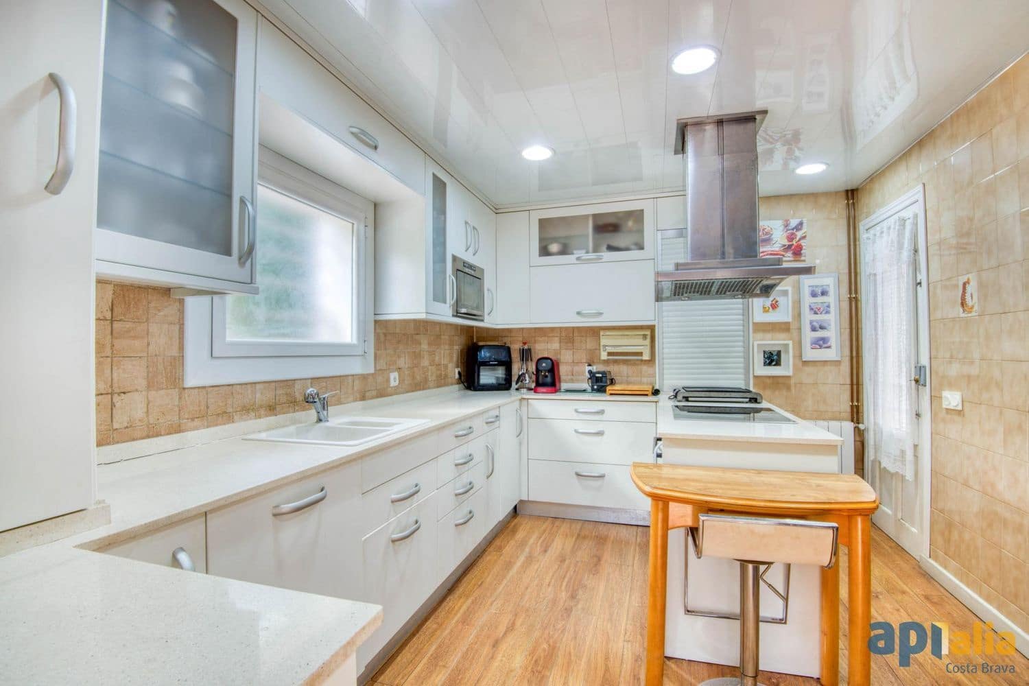 6 soveværelse Villa til salg i Sant Feliu de Guixols med swimmingpool - € 550.000 (Ref: 9101012)