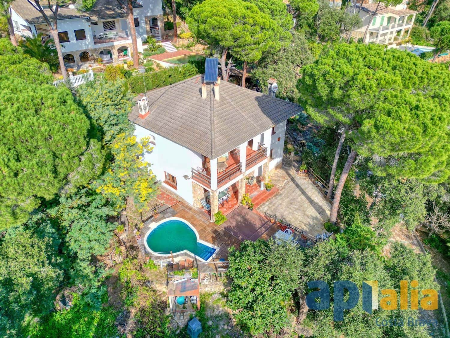 6 soveværelse Villa til salg i Sant Feliu de Guixols med swimmingpool - € 550.000 (Ref: 9101012)