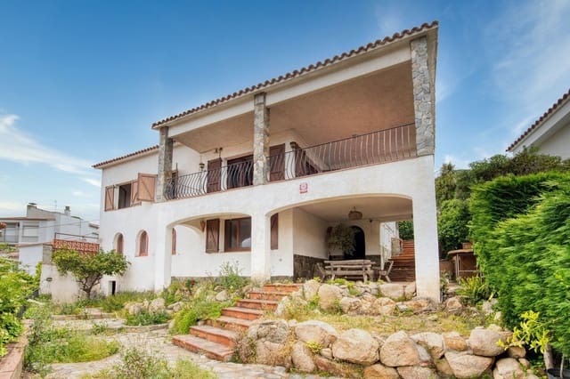 3 sovrum Villa till salu i Sant Feliu de Guíxols - 650 000 € (Ref: 9101013)
