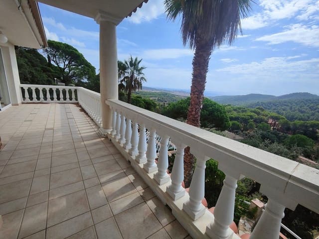 3 camera da letto Villa in vendita in Sant Feliu de Guíxols con piscina - 550.000 € (Rif: 9101018)