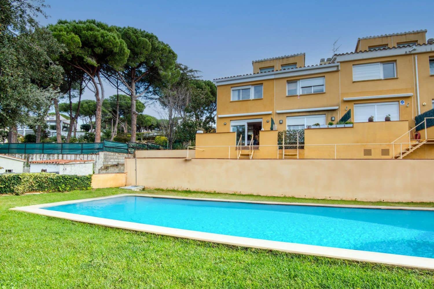 3 soveværelse Villa til salg i Platja d'Aro med swimmingpool - € 380.000 (Ref: 9101025)