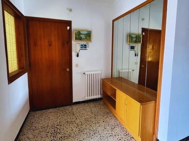 3 bedroom Flat for sale in Sant Feliu de Guíxols - € 185,000 (Ref: 9101038)