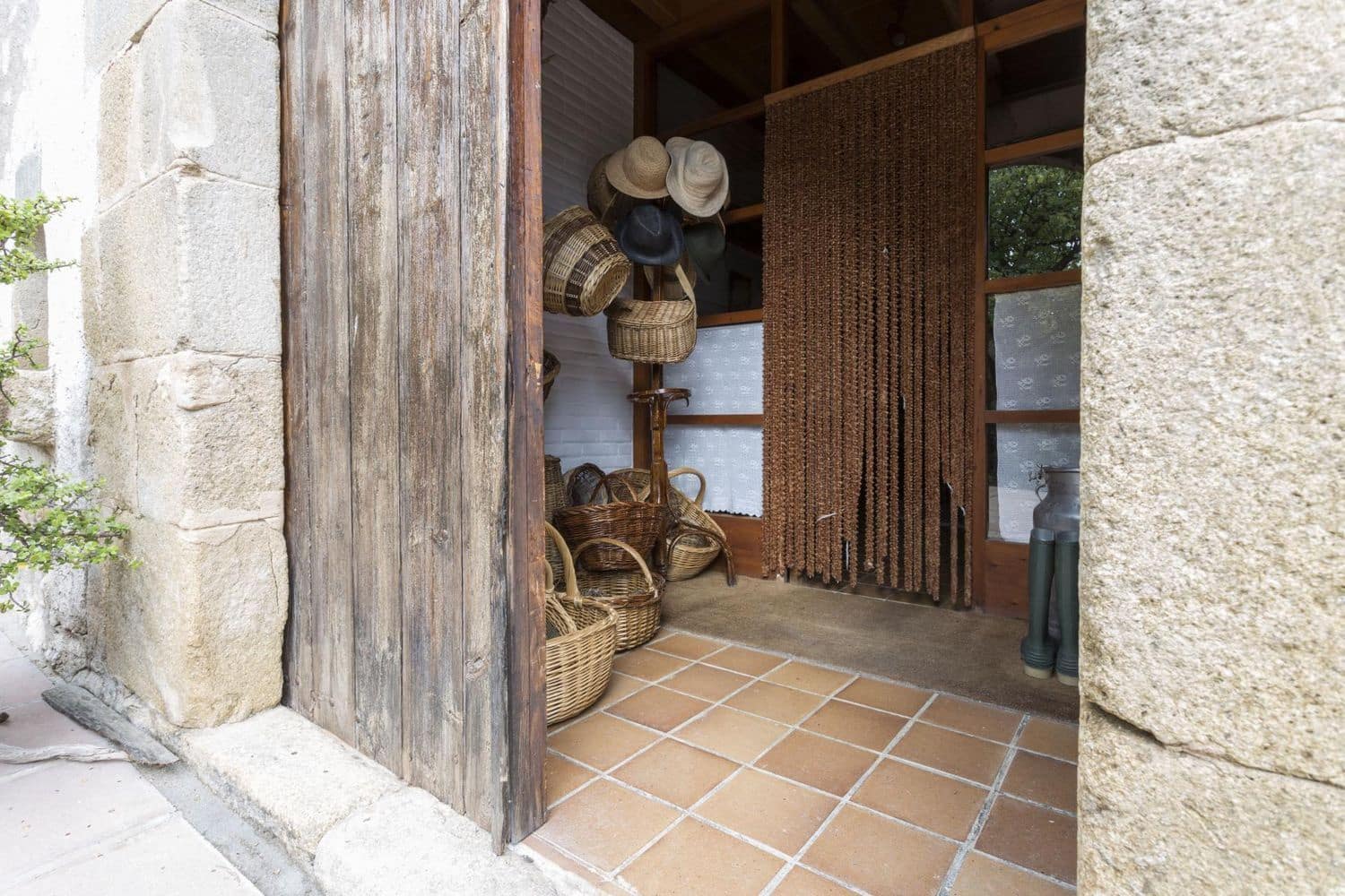 8 soveværelse Finca/Landehus til salg i Angles med swimmingpool - € 1.700.000 (Ref: 9101043)