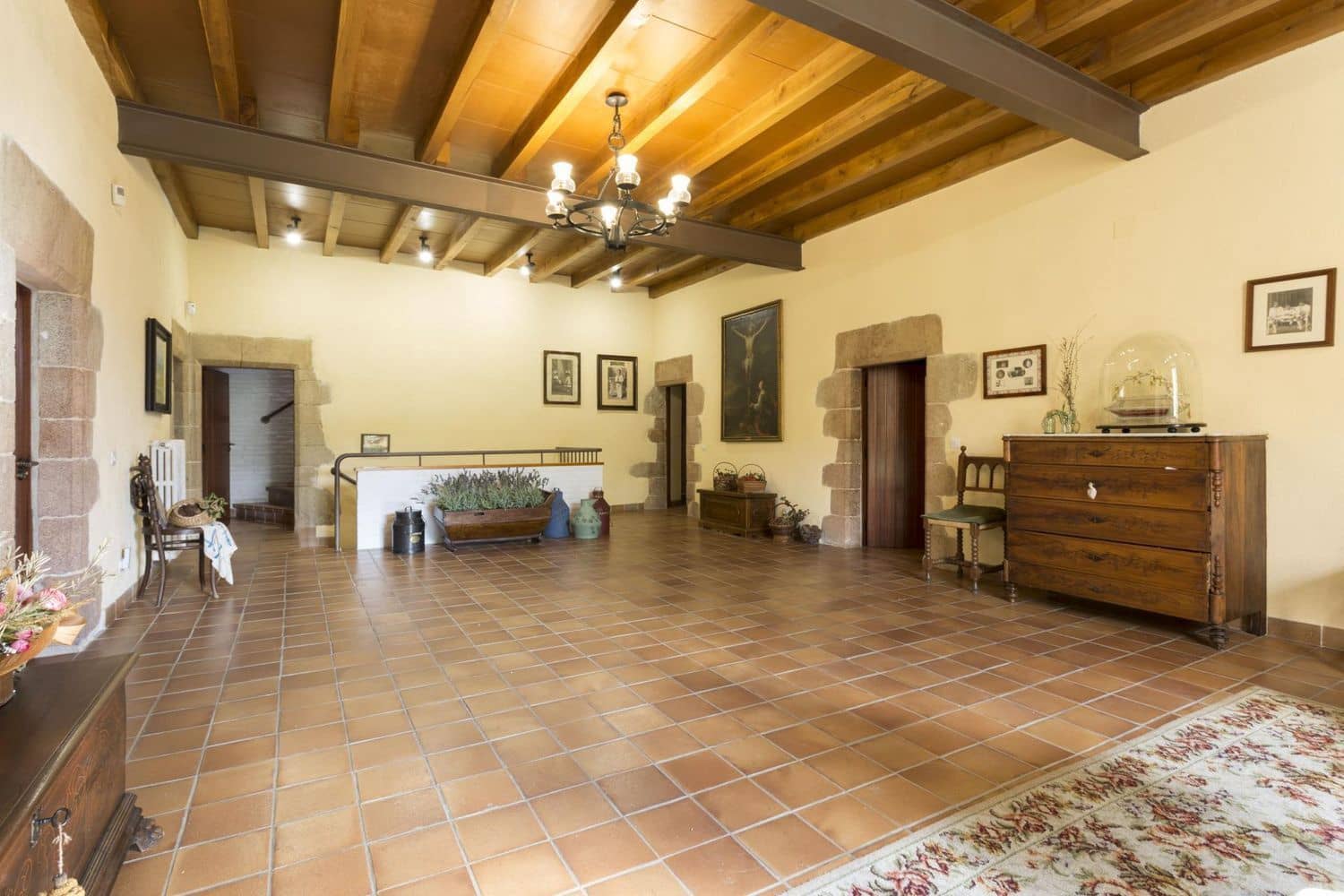 8 soveværelse Finca/Landehus til salg i Angles med swimmingpool - € 1.700.000 (Ref: 9101043)