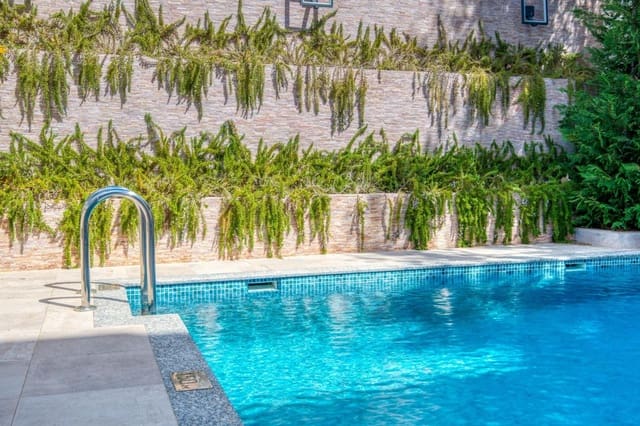 2 makuuhuone Kattohuoneisto myytävänä paikassa Platja d'Aro, Castell-Platja d'Aro mukana 
autotalli - 350 000 € (Ref: 9104646)