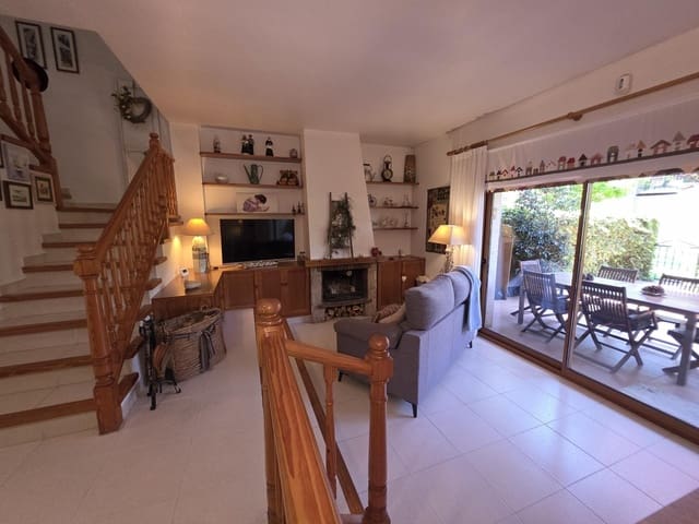 3 bedroom Terraced Villa for sale in Platja d'Aro, Castell-Platja d'Aro with pool - € 510,000 (Ref: 9104647)