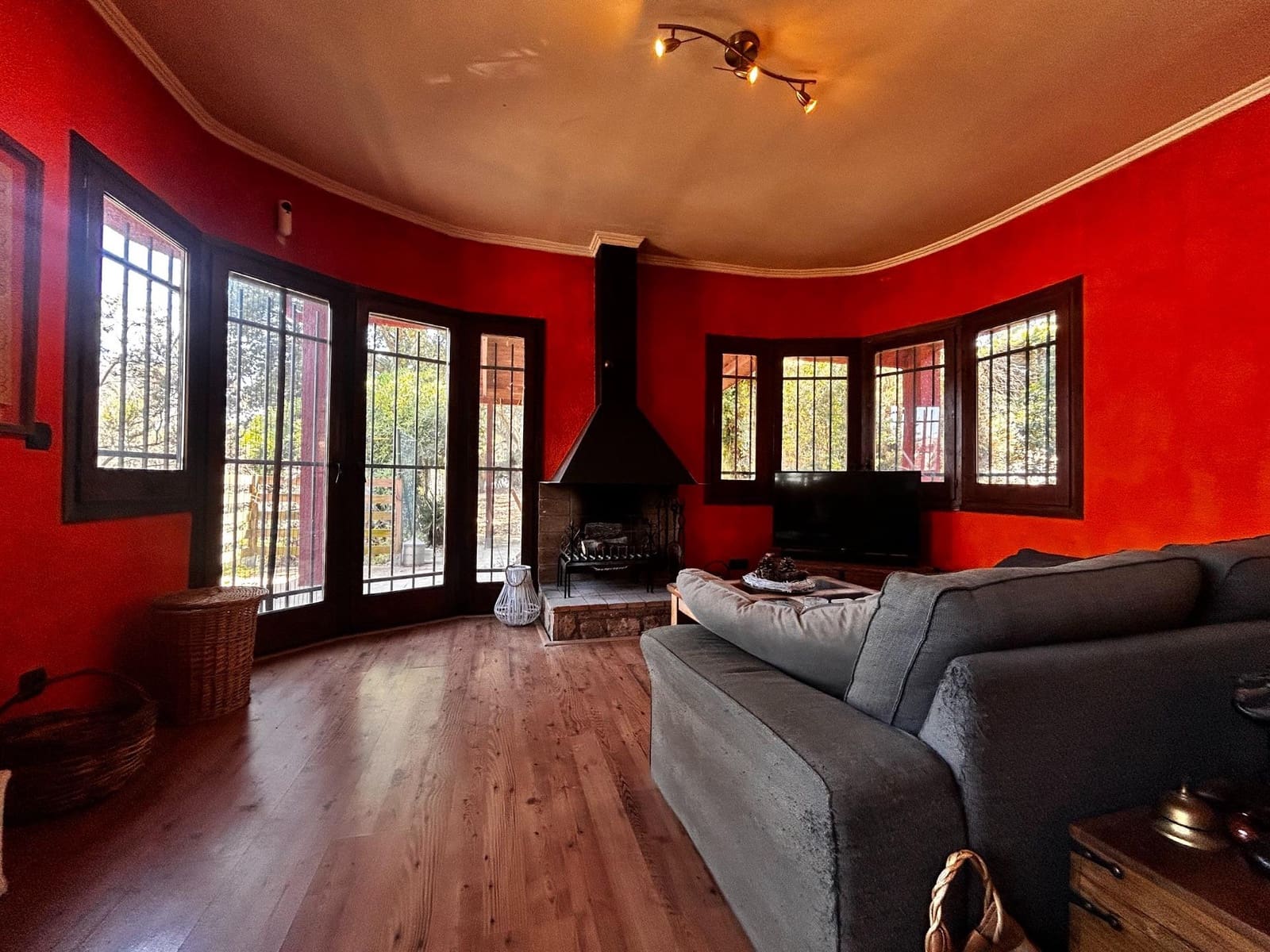 4 soveværelse Villa til salg i Santa Cristina d'Aro med swimmingpool garage - € 369.000 (Ref: 9110297)