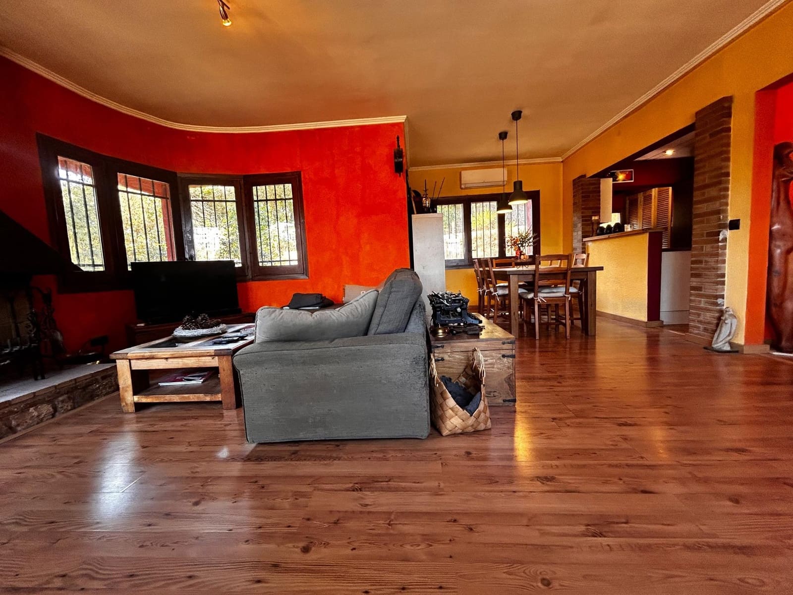 4 soveværelse Villa til salg i Santa Cristina d'Aro med swimmingpool garage - € 369.000 (Ref: 9110297)