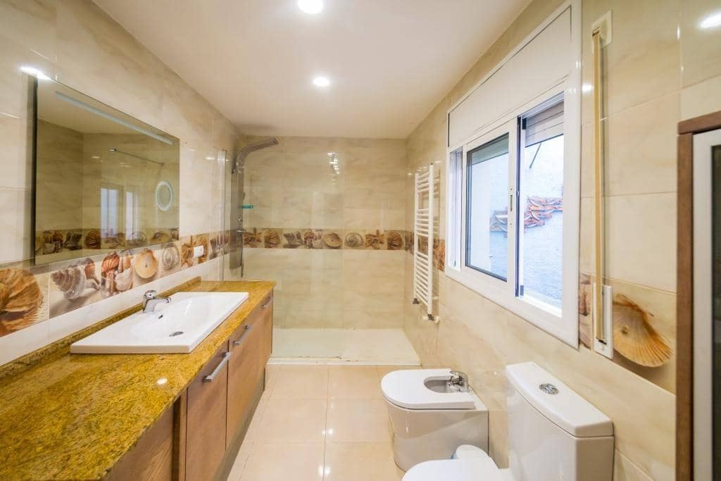 3 soveværelse Rækkehus til salg i Palamos med garage - € 368.000 (Ref: 9116089)