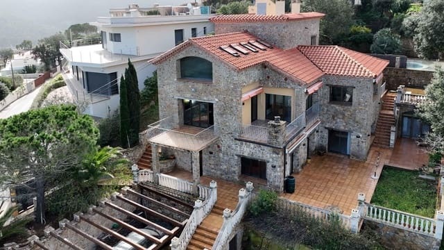 6 bedroom Villa for sale in Sa Riera, Begur with garage - € 1,527,050 (Ref: 9118727)