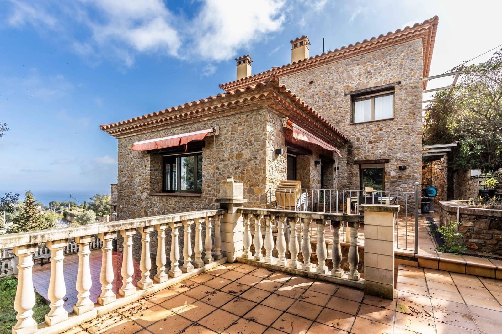 6 soveværelse Villa til salg i Sa Riera med garage - € 1.527.050 (Ref: 9118727)