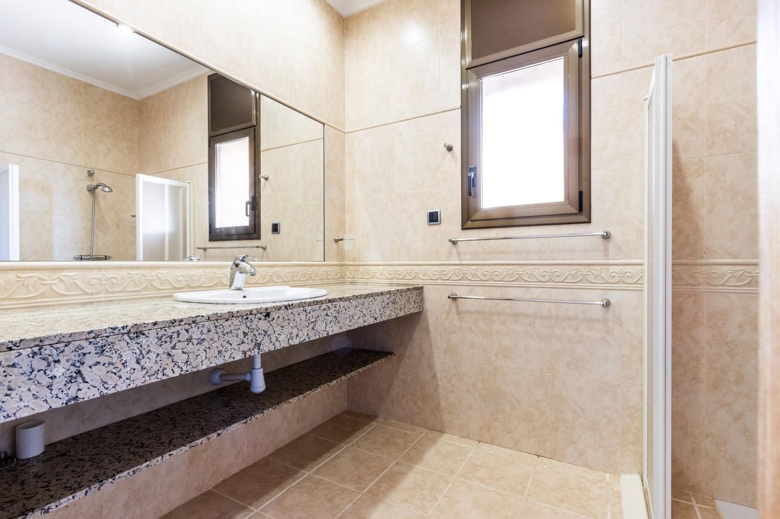 Chalet de 6 habitaciones en Sa Riera en venta con garaje - 1.290.000 € (Ref: 9118727)