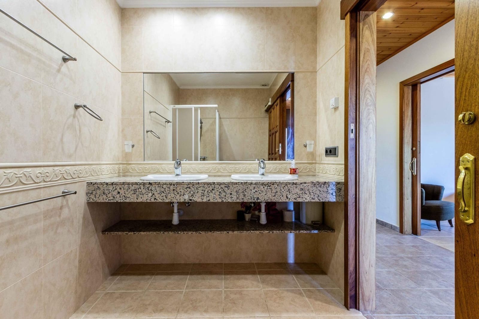 Chalet de 6 habitaciones en Sa Riera en venta con garaje - 1.290.000 € (Ref: 9118727)