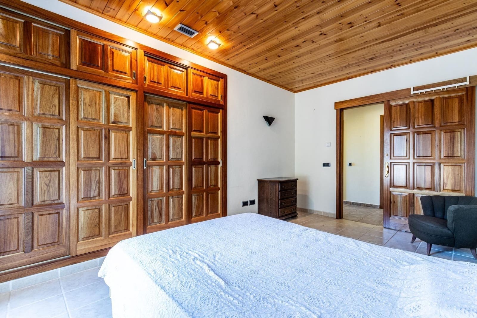Chalet de 6 habitaciones en Sa Riera en venta con garaje - 1.290.000 € (Ref: 9118727)