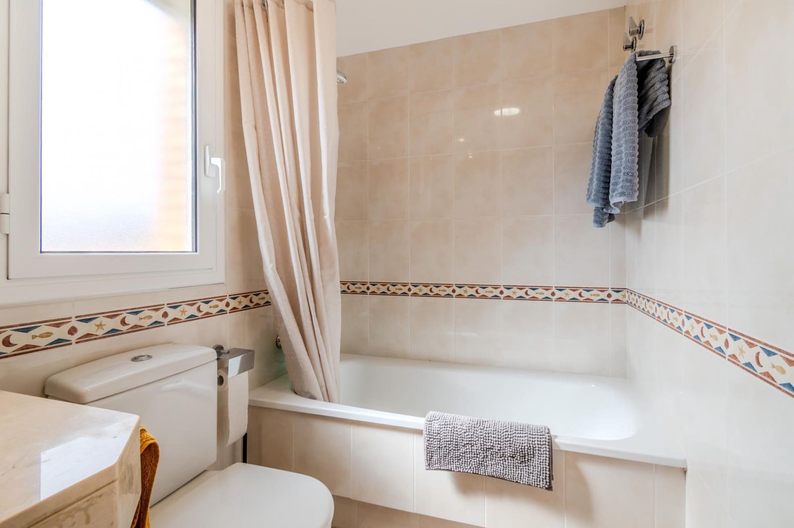 3 soveværelse Penthouse til salg i Sant Antoni de Calonge med swimmingpool - € 389.000 (Ref: 9126784)