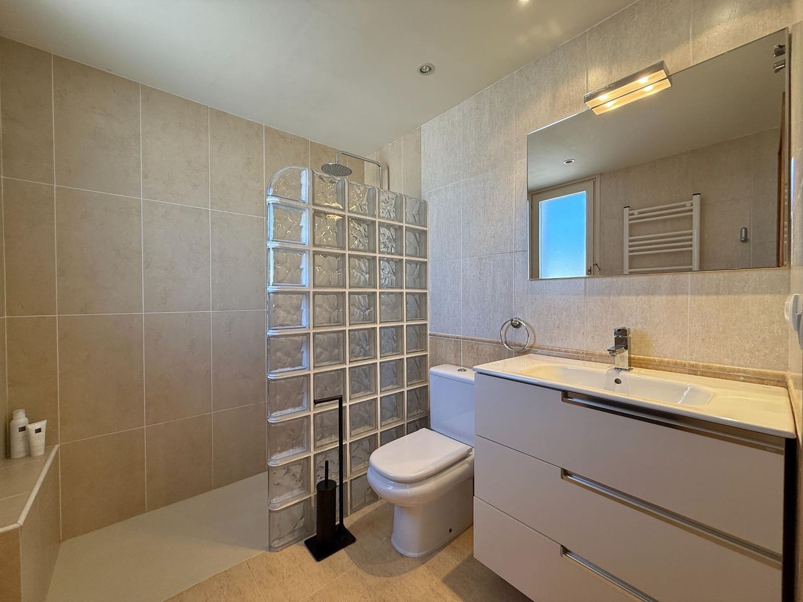 2 soverom Penthouse til salgs i Tossa de Mar - € 335 000 (Ref: 9186876)