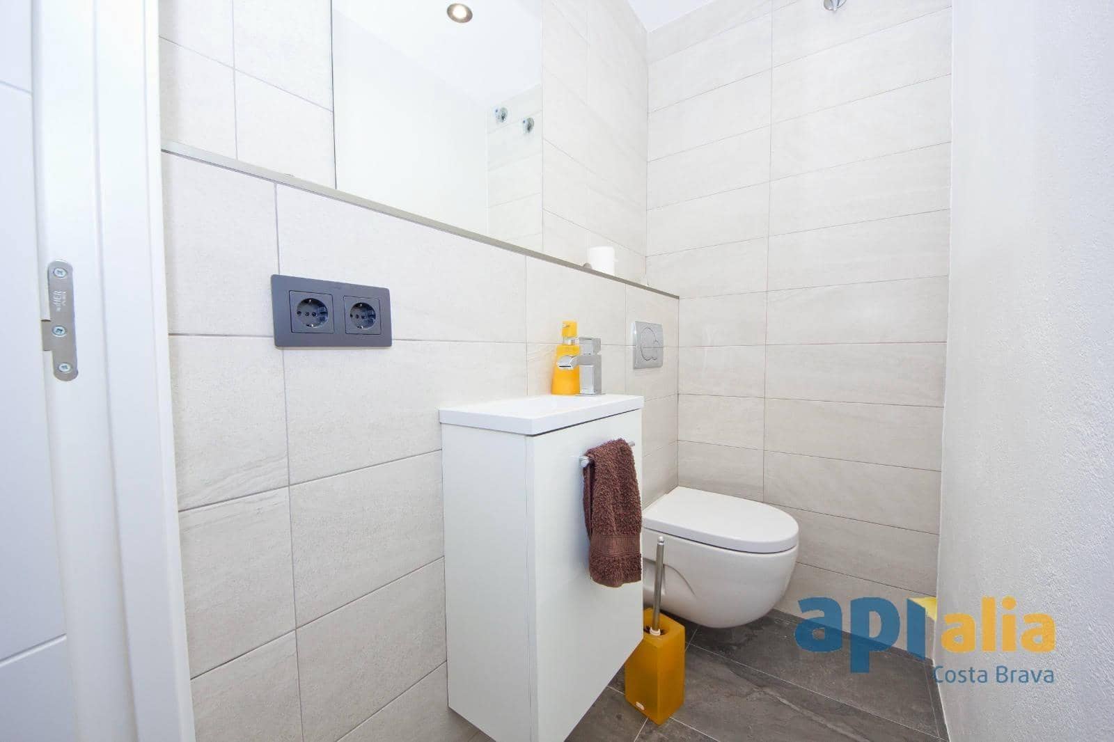 3 slaapkamer Appartement te koop in Calonge i Sant Antoni - € 215.000 (Ref: 9197745)