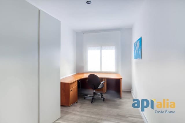 3 slaapkamer Appartement te koop in Calonge i Sant Antoni - € 215.000 (Ref: 9197745)