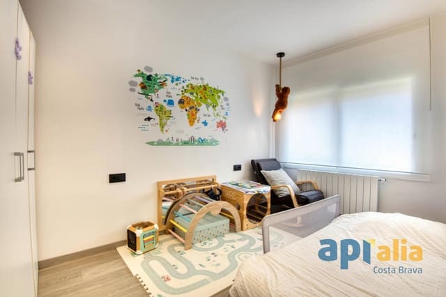 3 slaapkamer Appartement te koop in Calonge i Sant Antoni - € 215.000 (Ref: 9197745)