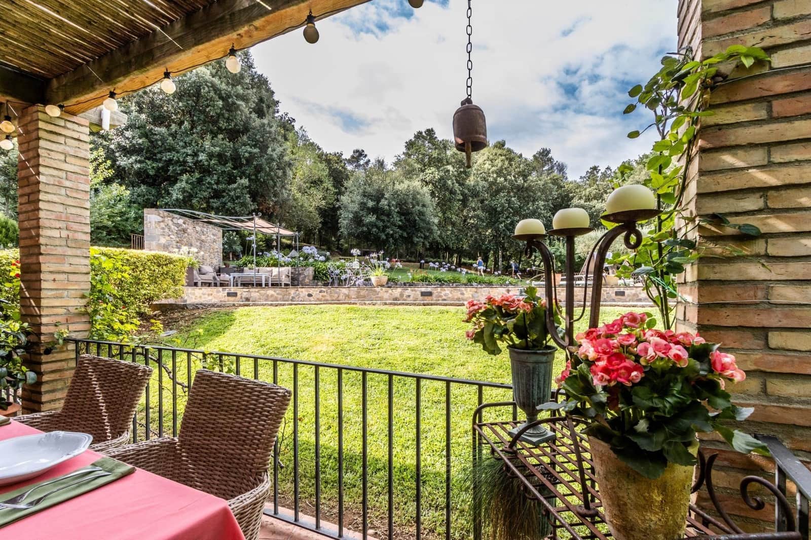 5 sovrum Finca/Hus på landet till salu i Esponella med pool - 1 300 000 € (Ref: 9206824)