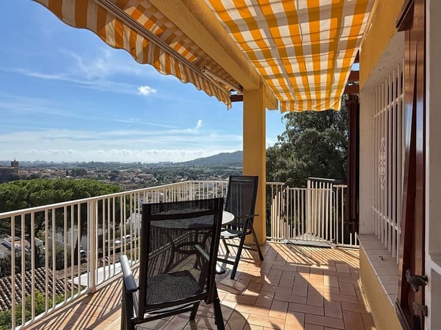 4 soveværelse Villa til salg i Calonge i Sant Antoni med swimmingpool garage - € 480.000 (Ref: 9272614)