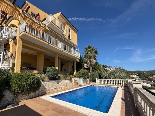4 soveværelse Villa til salg i Calonge i Sant Antoni med swimmingpool garage - € 480.000 (Ref: 9272614)