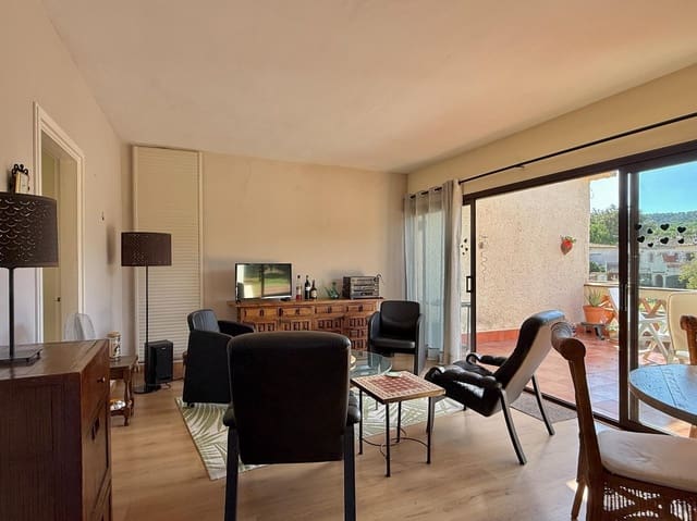 Ático de 2 habitaciones en Santa Cristina d'Aro en venta - 179.000 € (Ref: 9287736)