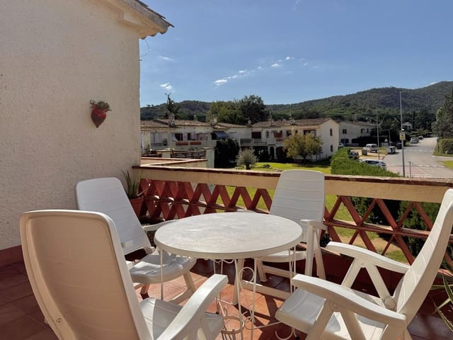 Ático de 2 habitaciones en Santa Cristina d'Aro en venta - 179.000 € (Ref: 9287736)