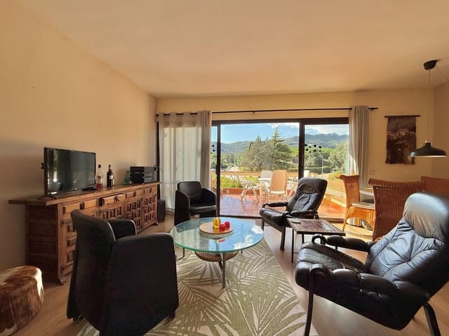 Ático de 2 habitaciones en Santa Cristina d'Aro en venta - 179.000 € (Ref: 9287736)