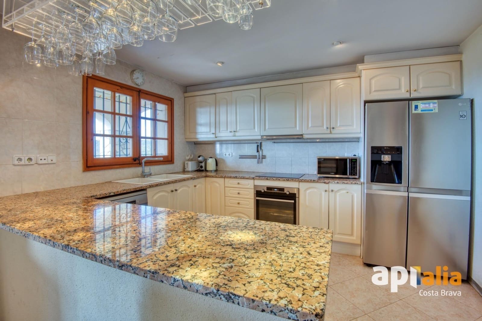 4 bedroom Villa for sale in Calonge i Sant Antoni with pool - € 675,000 (Ref: 9374128)