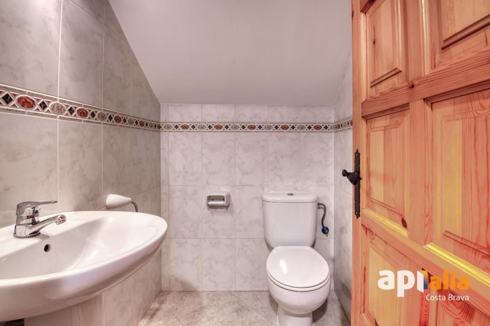 4 bedroom Villa for sale in Calonge i Sant Antoni with pool - € 675,000 (Ref: 9374128)