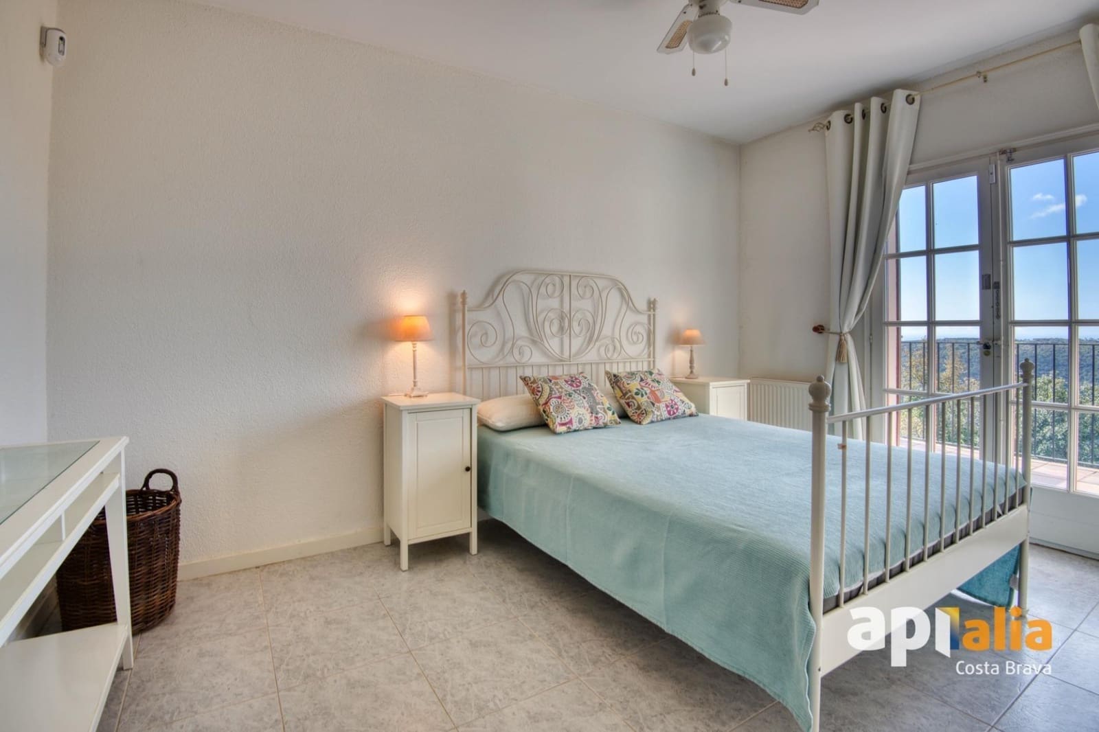 4 bedroom Villa for sale in Calonge i Sant Antoni with pool - € 675,000 (Ref: 9374128)