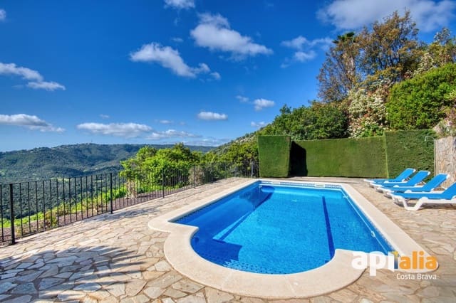 4 bedroom Villa for sale in Calonge i Sant Antoni with pool - € 675,000 (Ref: 9374128)